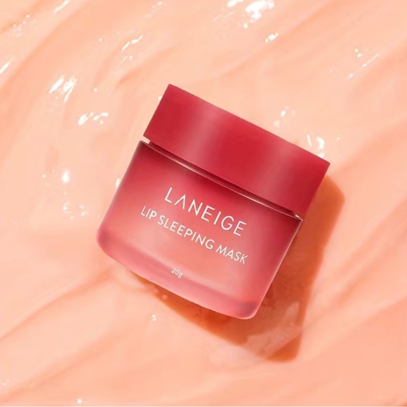 LANEIGE berry lip mask! - Picture 3 of 4